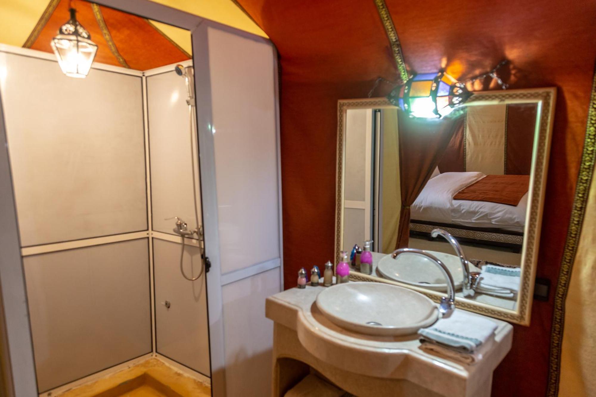 Khamlia Luxury Desert Camp 梅尔祖卡 外观 照片